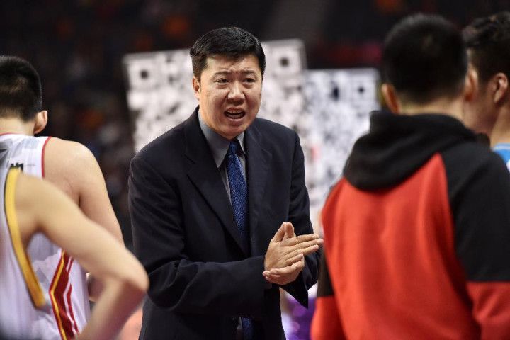 唐四海忙道：少爷，在下有一个小建议，不知您是否愿意听一听。